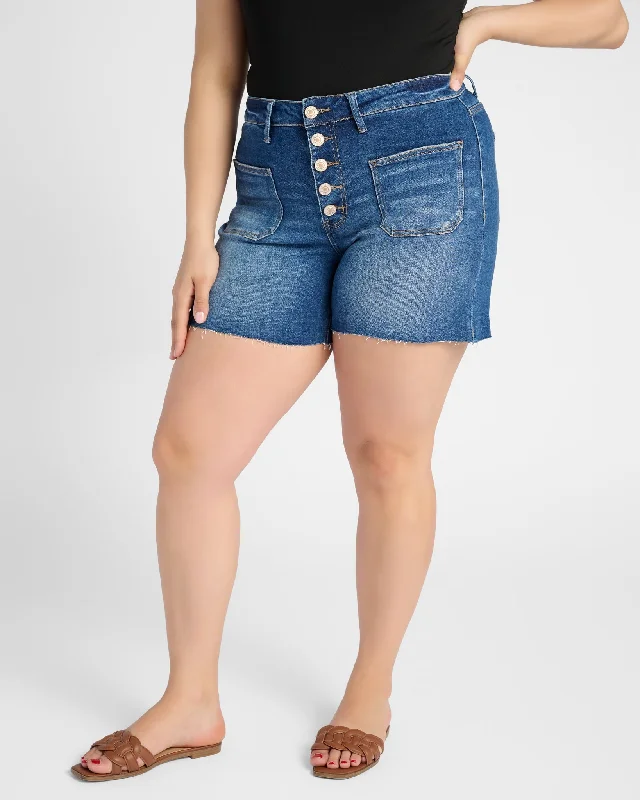 Fashion-Forward Plus Size High Rise Shorts with Patch Pockets