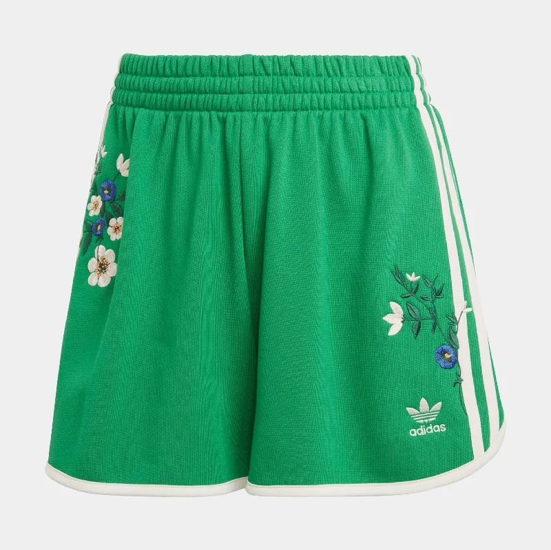 The Epitome Of Modern Women's Fashion Floral Graphic Womens Shorts (Green/White)