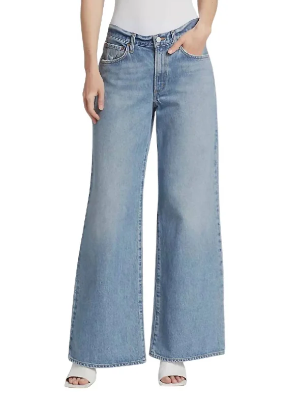 Feminine Charm Clara Jeans In Signal